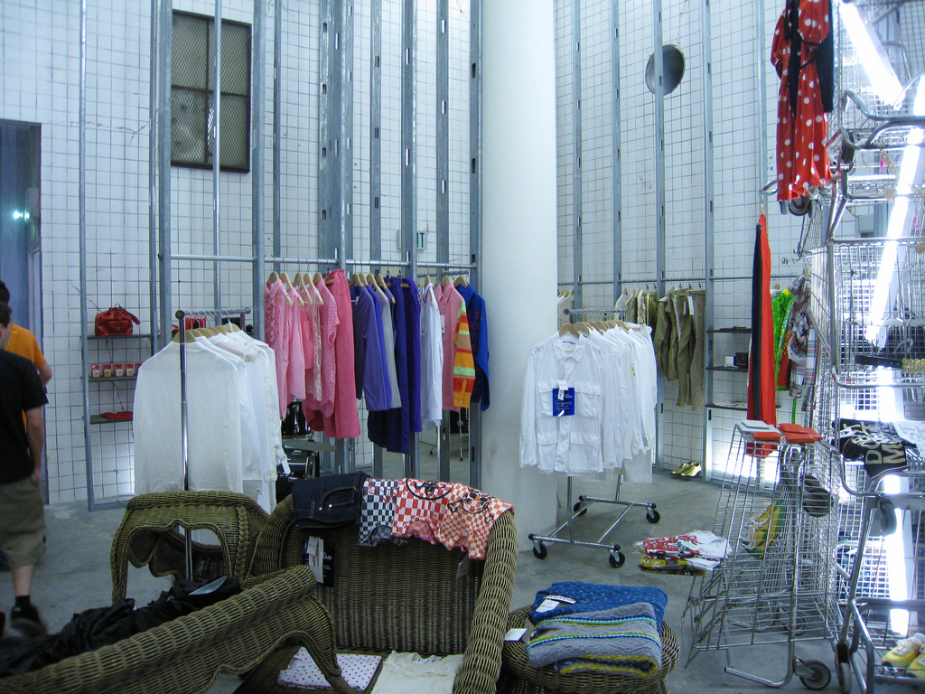 Comme des garcons pop hotsell up store berlin 2004