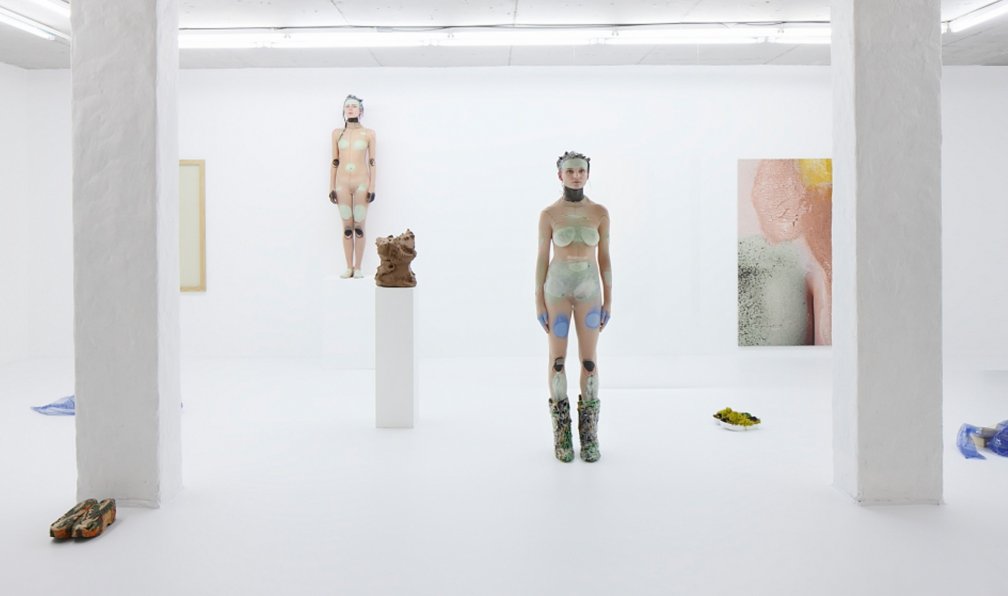 Donna Huanca, Polystyrene's Braces. Installation view, 2015. 
